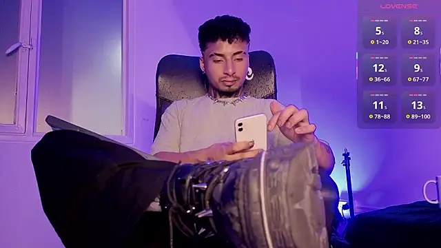 JuanCamiilo_66 Chat XXX live