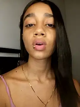 Zoe_Sweett18's Webcam Show