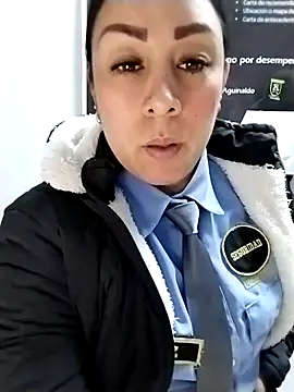 CRISTAL__11 Live XXX-Chat