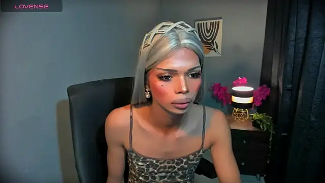 عرض كام xEllaineCumsLotx