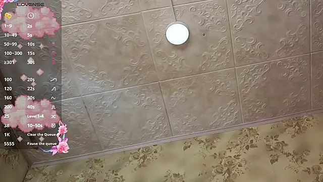 QutieDaSweet: онлайн-секс-чат