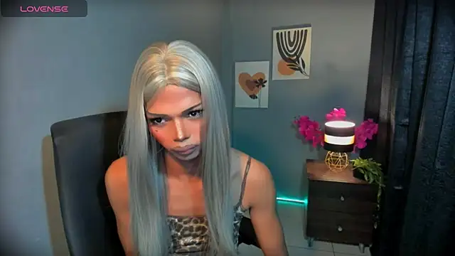 عرض كام xEllaineCumsLotx