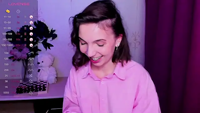 KindHazelHere_ Chat XXX live