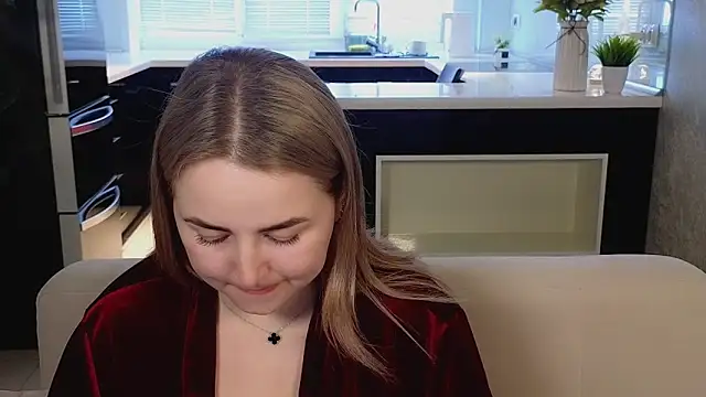 Mira_Mermayd's Live XXX Chat