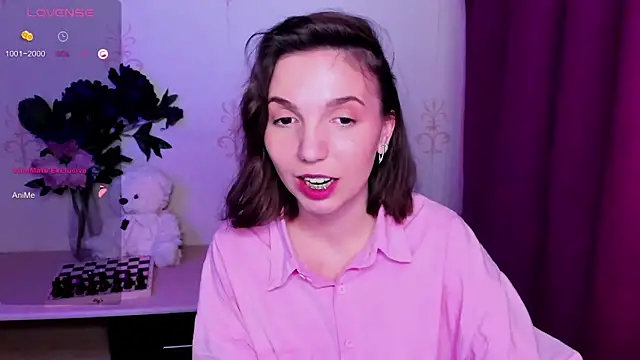 Chat XXX ao vivo de KindHazelHere_