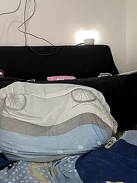 estrella_tasty Adlı Modelin Canlı XXX Sohbeti