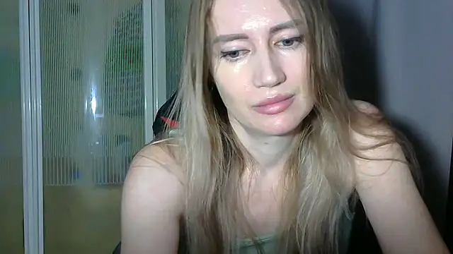 JessFoxxx Adlı Modelin Canlı XXX Sohbeti