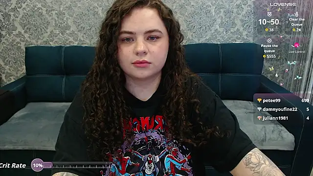 LunaRoub's Live XXX Chat