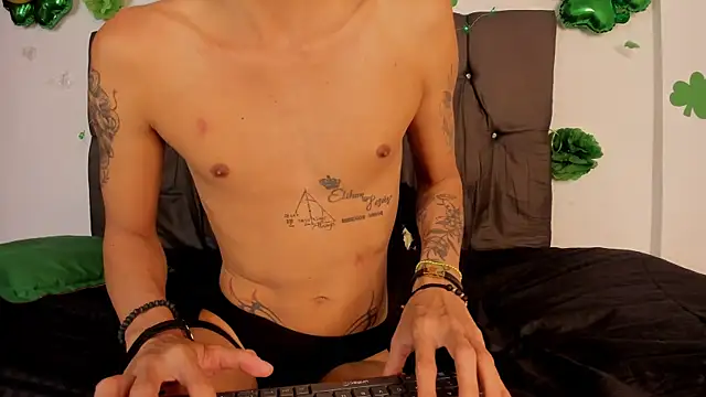 Chat XXX Live Gay_Red_Room