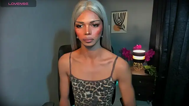 xEllaineCumsLotx Pertunjukan Webcam