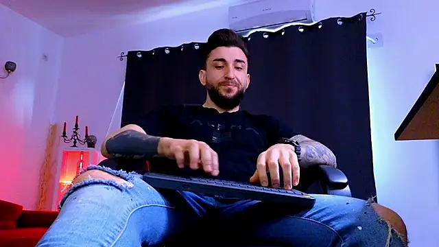 Chat XXX en directo de MightyAaron66