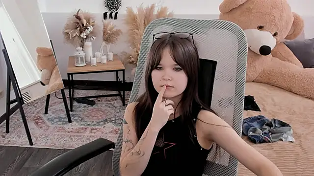 Chatroom XXX en direct de Elainebeness