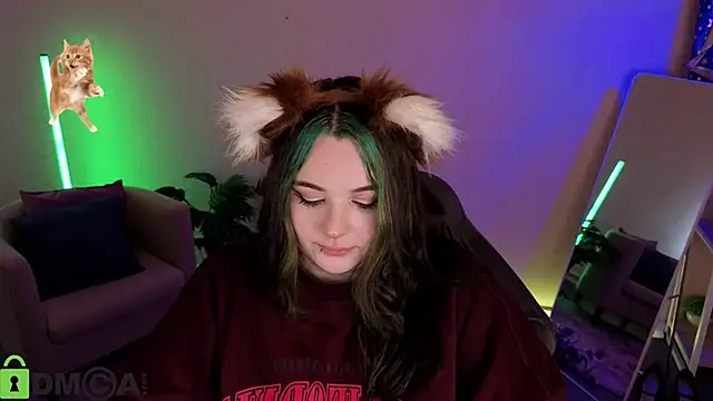 Mia_R0ss Adlı Modelin Canlı XXX Sohbeti