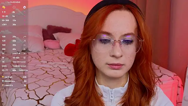 WICKEDEMBER's Live XXX Chat