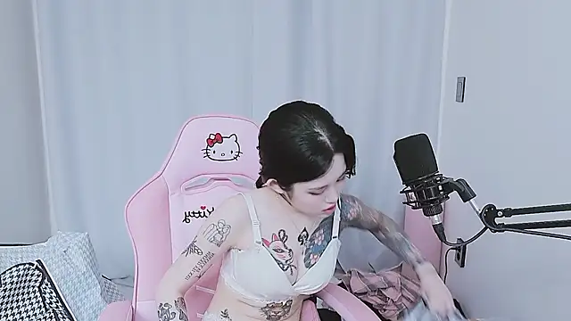 Chatroom XXX en direct de MISA_02