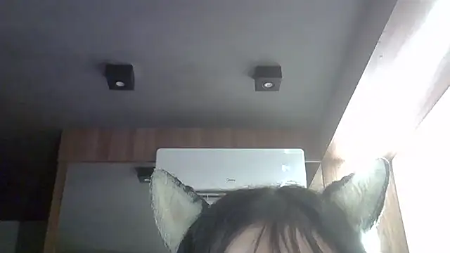 Chat XXX ao vivo de SkinnyKitten