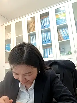 ialnuyoa_h Live XXX-Chat