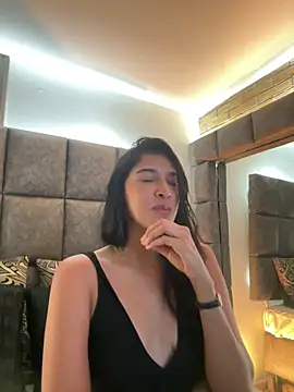 BrigitteVons' Live XXX Chat