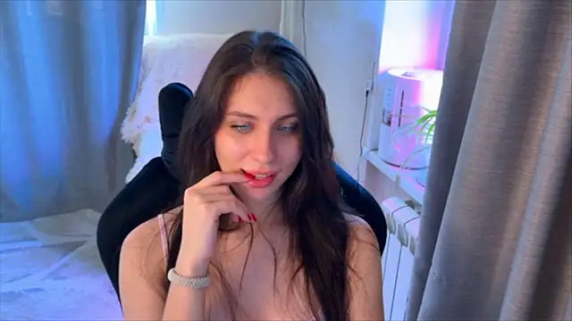 دردشة luna_dreamxx الجنسية المباشرة