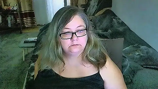 sex2 Adlı Modelin Canlı XXX Sohbeti