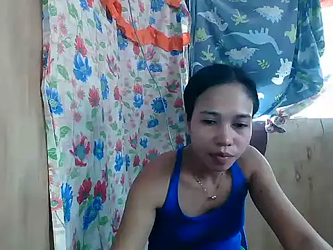 PinaySkinnyGirl Chat XXX live