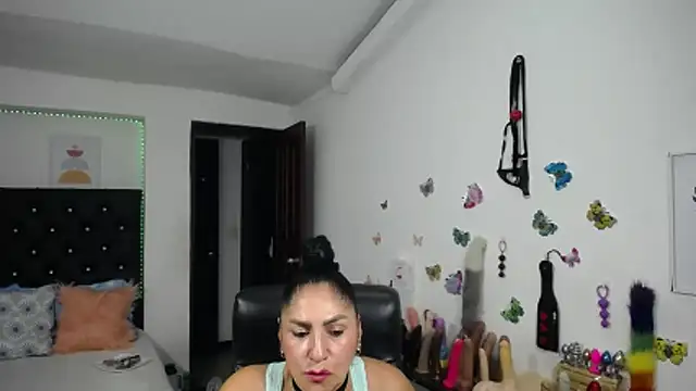 mature_bigboobs10's Live XXX Chat