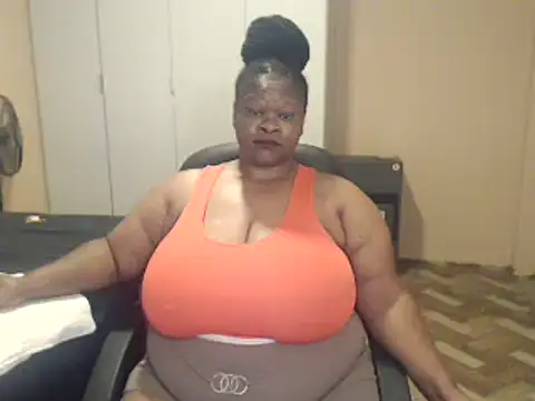 Chat +18 de sweetnoziexx ao vivo