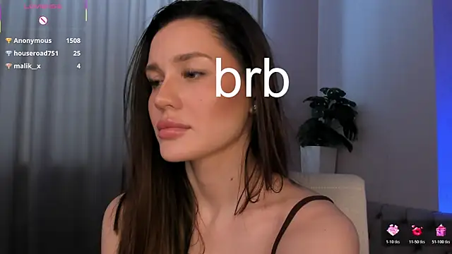 Chat +18 de Aria_Mila ao vivo