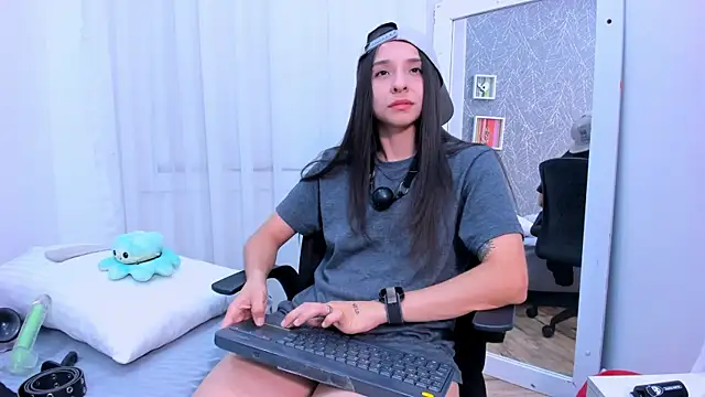 Chat XXX ao vivo de ViictoriiaSaenz