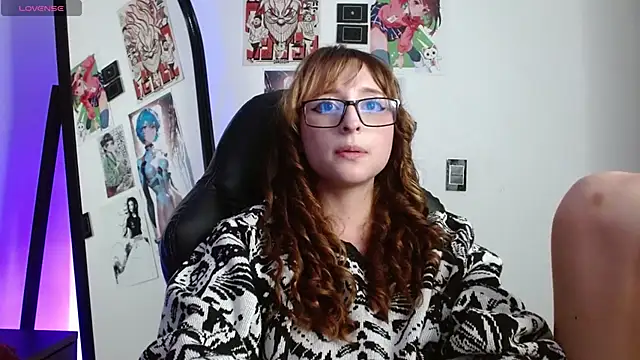 CelesteAyase Adlı Modelin Canlı XXX Sohbeti