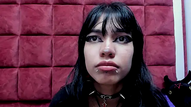 DAKOTALUCIFENA লাইভ XXX চ্যাট