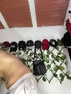 Živý XXX chat Themasterhades_777