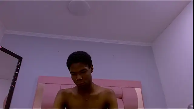 Santiago_Ortiz_ Live XXX-Chat