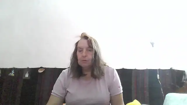 AnnaLive570's Webcam Show