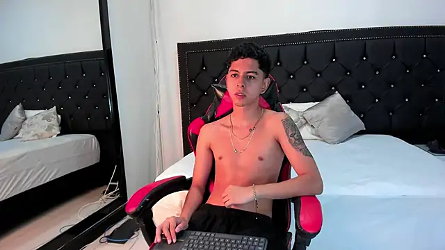 Chat XXX ao vivo de NohaDrake