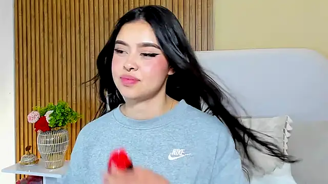 XXX chat uživo modela CristalMayson