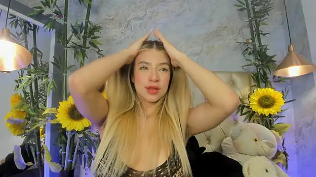 LittleeJaz: онлайн-секс-чат