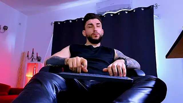 MightyAaron66 Webcam show