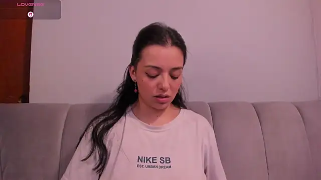 دردشة CAYLINCOLLINS الجنسية المباشرة