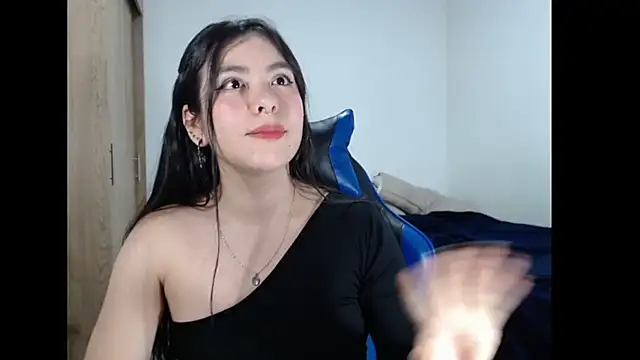 Czat XXX na żywo – EloiseJun