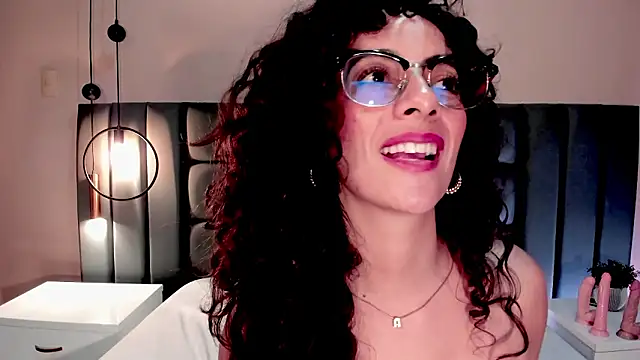 AmaraYasbel Chat XXX in diretta