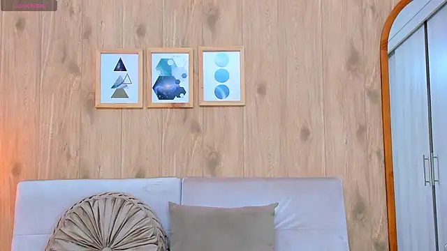 demyrose_'s Live XXX Chat