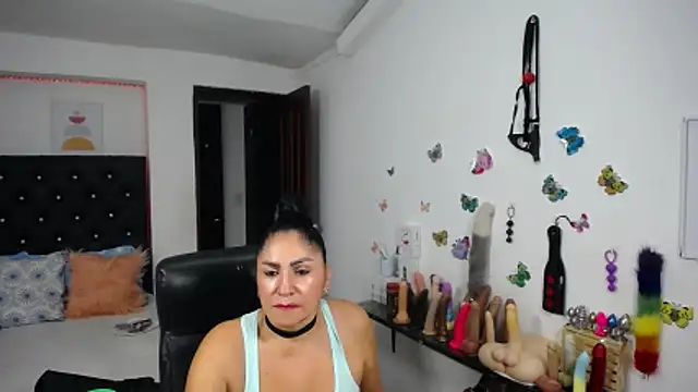 mature_bigboobs10's Live XXX Chat