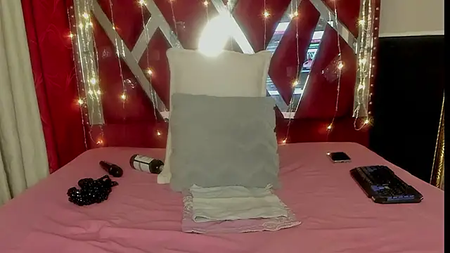 دردشة MicaelaHot_ الجنسية المباشرة