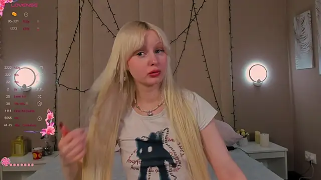 Chat XXX en directo de AdeleSilvy