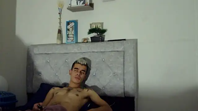 Chat +18 de Im_IanBlack ao vivo