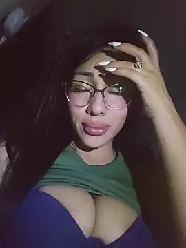 Isabellitasexi38のライブXXXチャット