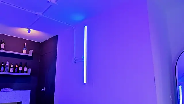 Chat +18 de nova_salvatore ao vivo