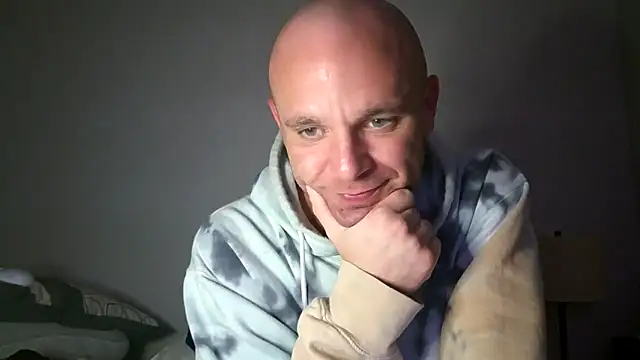 XXX chat uživo modela FrankieFuckMe