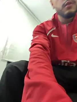 Chat +18 de MattiaDupont ao vivo